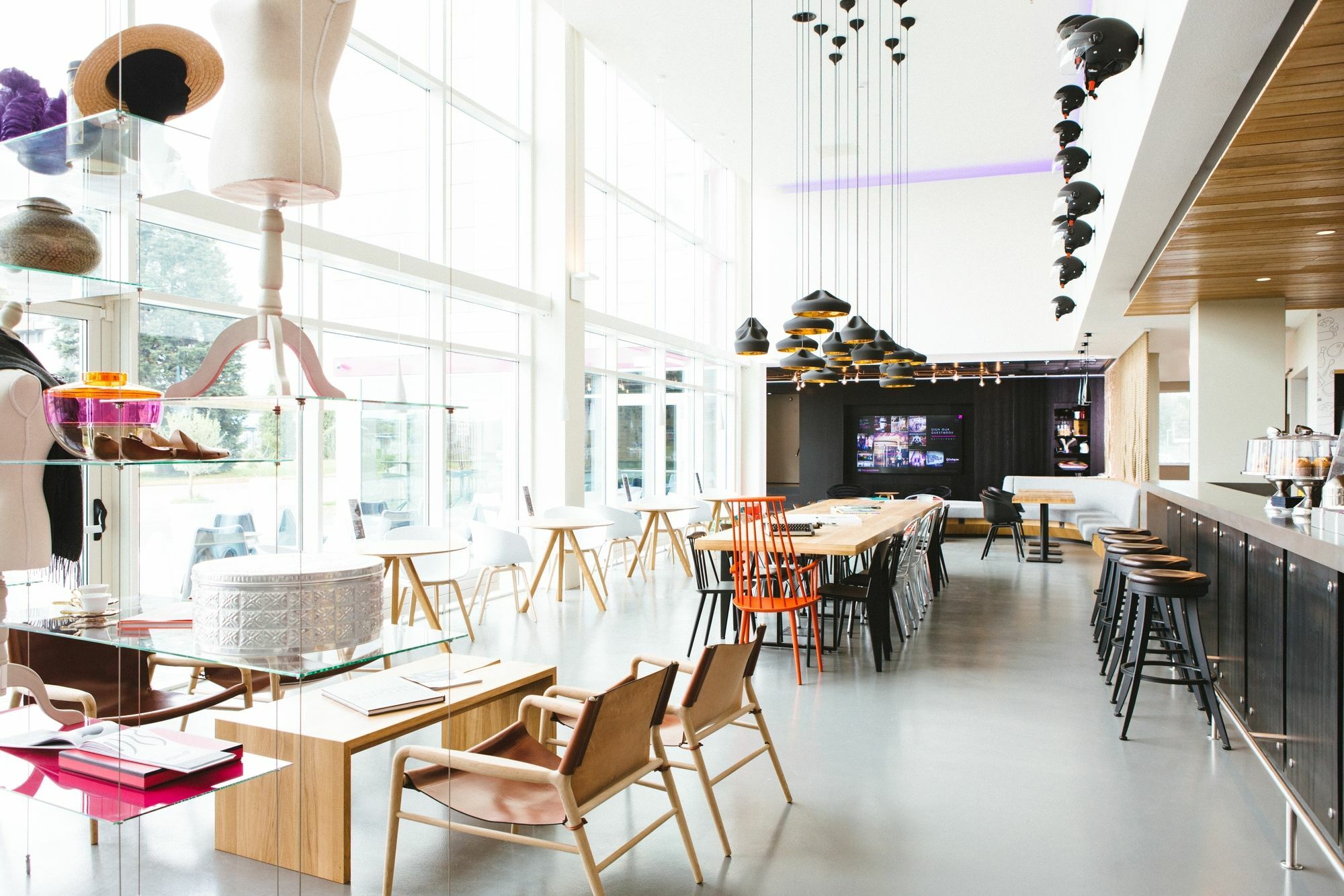 Hôtel Moxy Munich Airport à Schwaig bei Nürnberg Extérieur photo